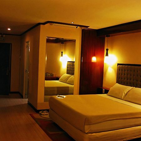 ماكتان Cebu Dulcinea Hotel And Suites-Mactan Airport Hotel المظهر الخارجي الصورة